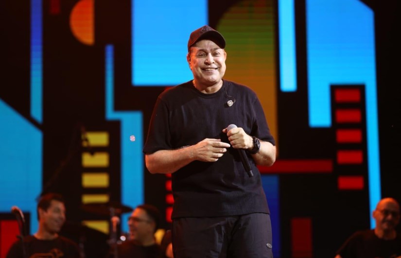 حكيم