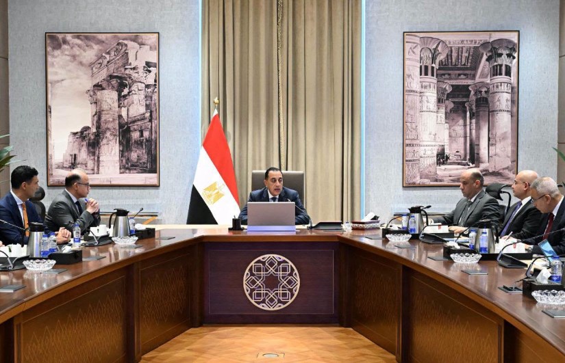 صورة أثناء الاجتماع