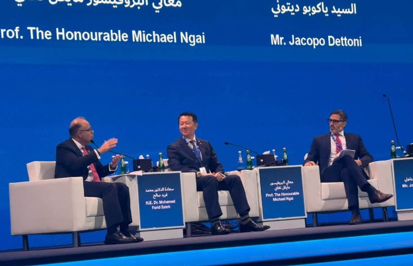 جانب من المؤتمر 