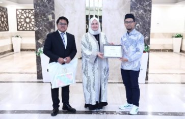 مستشارة شيخ الأزهر تستقبل وفد رابطة المؤسسات بإندونيسيا