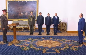 أثناء آداء اليمين الدستورية