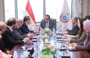 اجتماع وزير الصحة مع مسؤولى جنرال إلكتريك