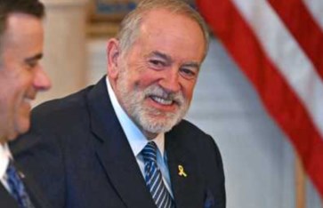 السفير الأميركي لدى إسرائيل مايك هاكابي