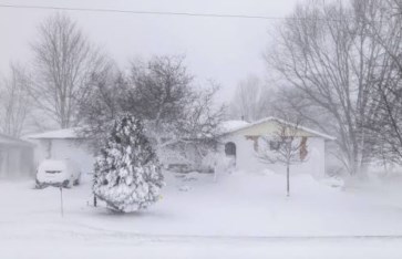 عاصفة الشتاء هيرناندو تضرب نيويورك 