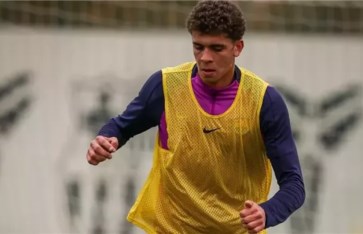  حمزة عبد الكريم