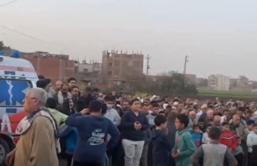 دفن جثمان طفل كوم حمادة 