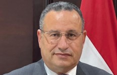 الدكتور عبدالعزيز قنصوة 