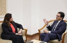 الدكتور أحمد فؤاد هنو والدكتورة رشا صالح