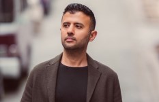 الفنان حمزة نمرة