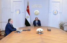 اجتماع رئاسي مع محافظ البنك المركزي