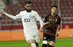  الجيش الملكي أمام بيراميدز 