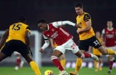 وولفرهامبتون وأرسنال