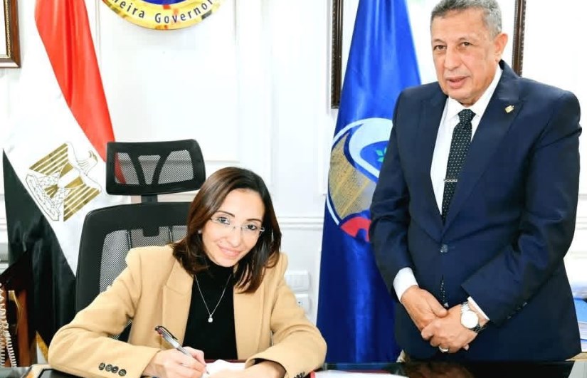 محافظ البحيرة 