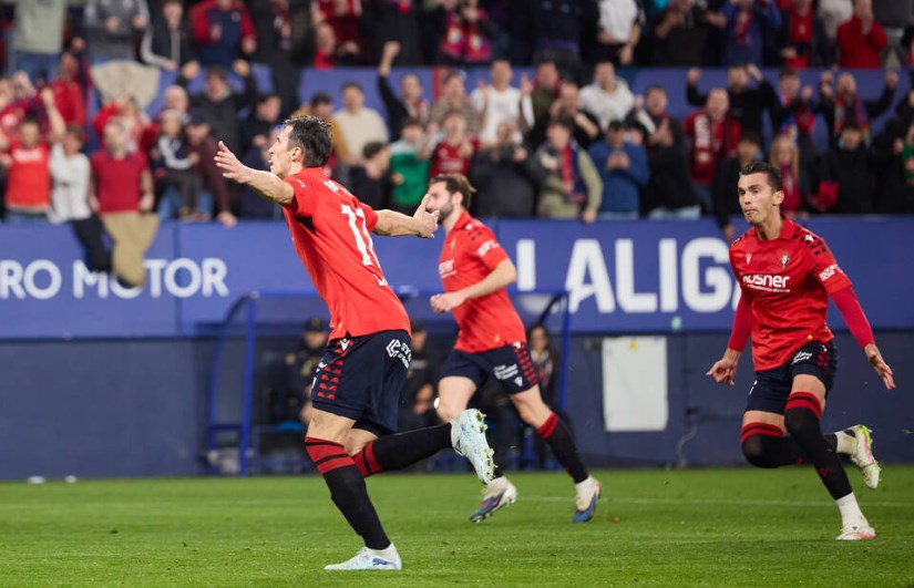 أوساسونا يهزم ريال مدريد 