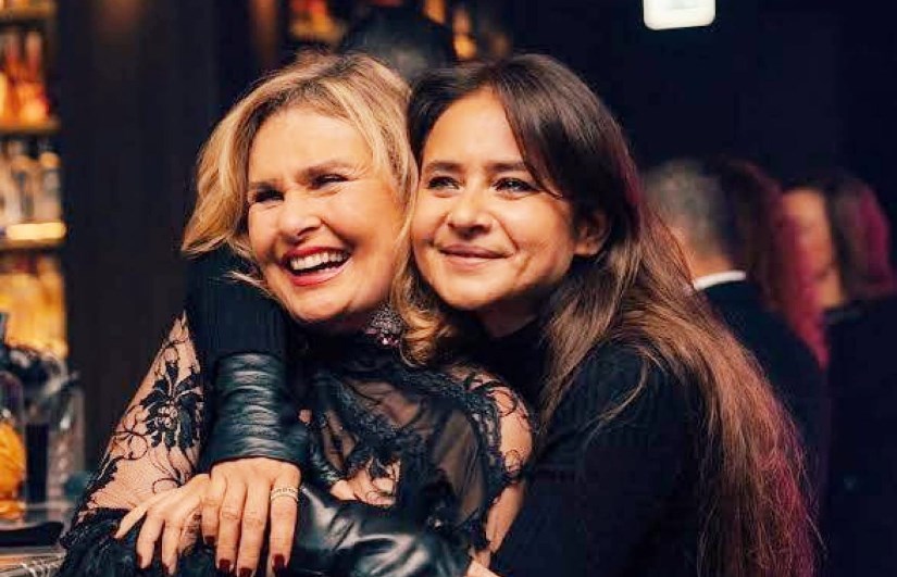 نيللي كريم ويسرا