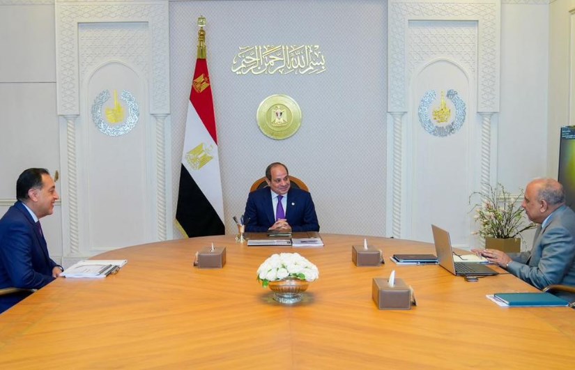 لقاء رئيس الجمهورية مع رئيس الوزراء ووزير الكهرياء