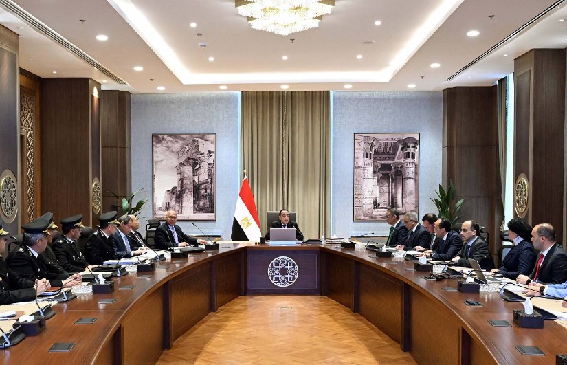 اجتماع تطوير الطريق الدائرى حول القاهرة الكبرى