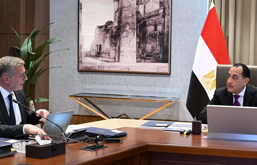 اجتماع رئيس الوزراء مع وزير البترول