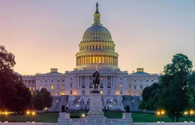 توقيف مسلحة بالقرب من الكونجرس الأمريكي 