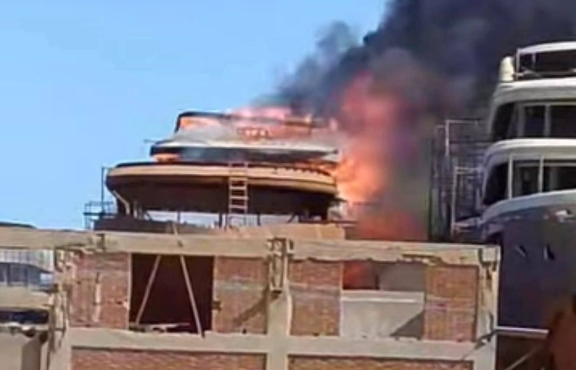 حريق ورشة تصنيع مراكب برشيد 