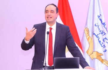 د. عمرو عثمان