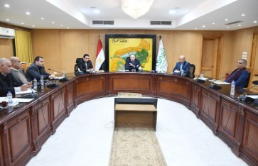 محافظ الفيوم يناقش تحديات الكهرباء والمواقف والمرور مع نواب البرلمان 