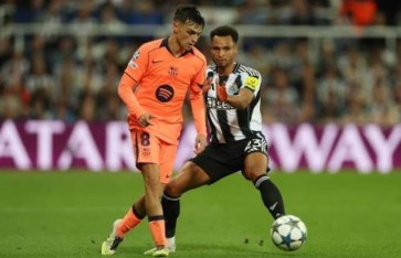 برشلونة ونيوكاسل 