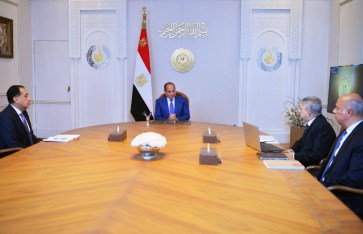 اجتماع متابعة نشاط قناة السويس