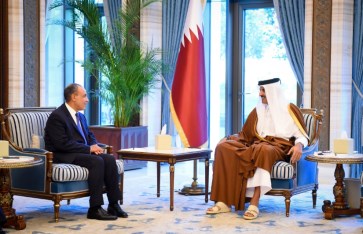 وزير الخارجية مع أمير قطر