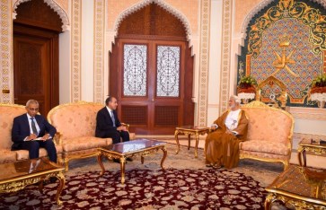 لقاء وزير الخارجية مع سلطان عمان