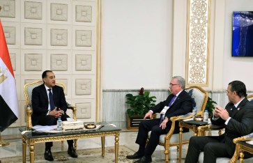 اجتماع رئيس الوزراء مع مسؤولى شيفرون