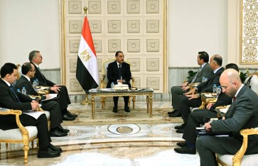 اجتماع رئيس الوزراء مع مسؤولى شركة "بى بى"