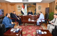 محافظ الفيوم يتابع آليات توريد محصول بنجر السكر