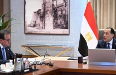 اجتماع رئيس الوزراء مع وزير الصحة