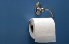 حرب إيران تعيد "فوبيا ورق المرحاض" إلى اليابان