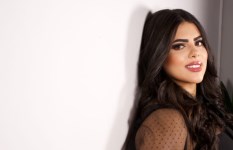  المطربة الشابة فاطمة 