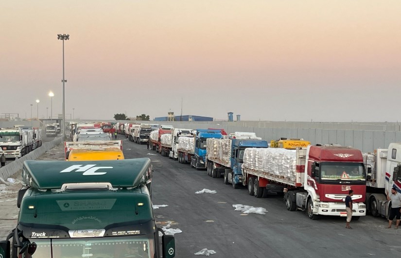 قافلة الهلال الأحمر 