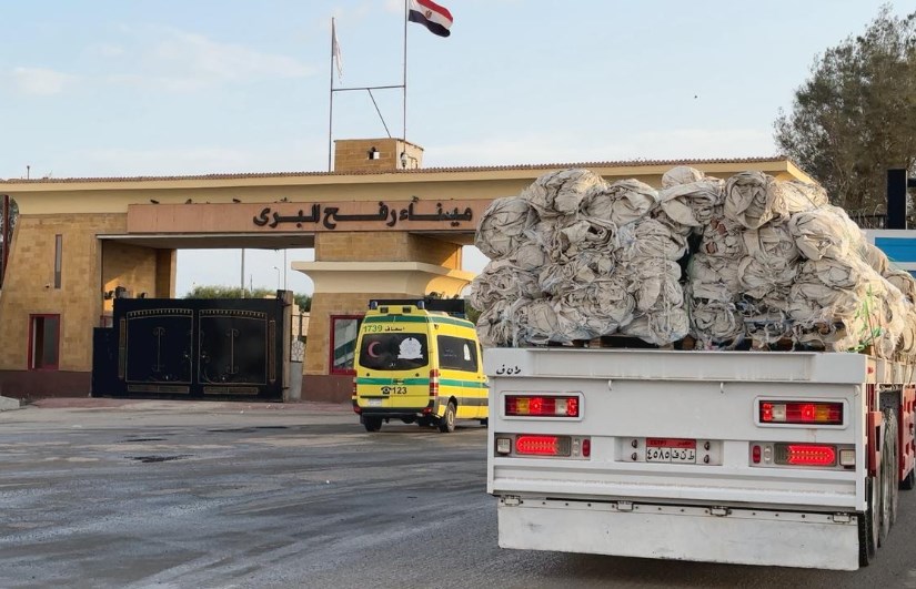 قافلة الهلال الأحمر 