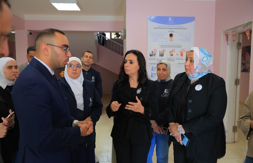 زيارة وزيرة التضامن 