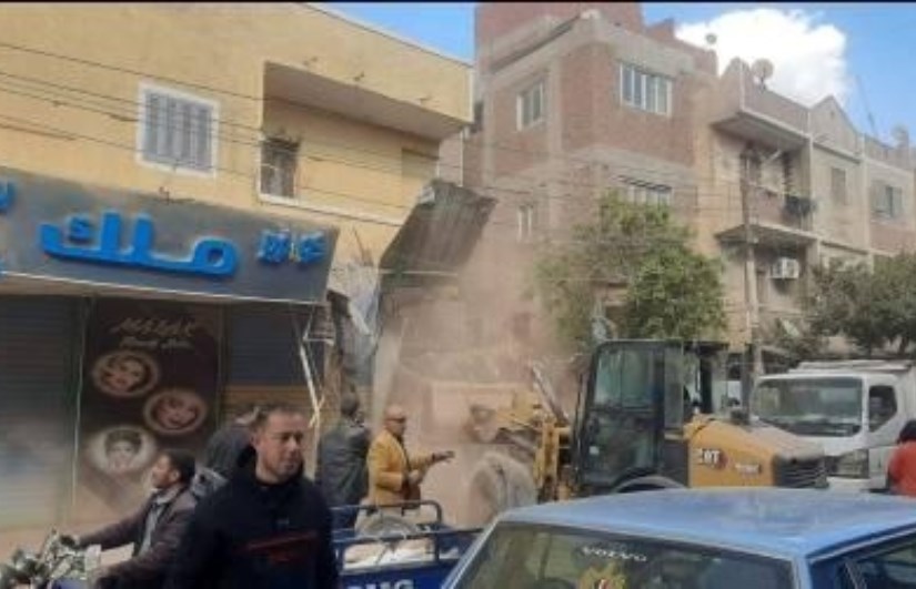 حملة مكبرة لإزالة الإشغالات ورفع المخلفات بمدينة قليوب