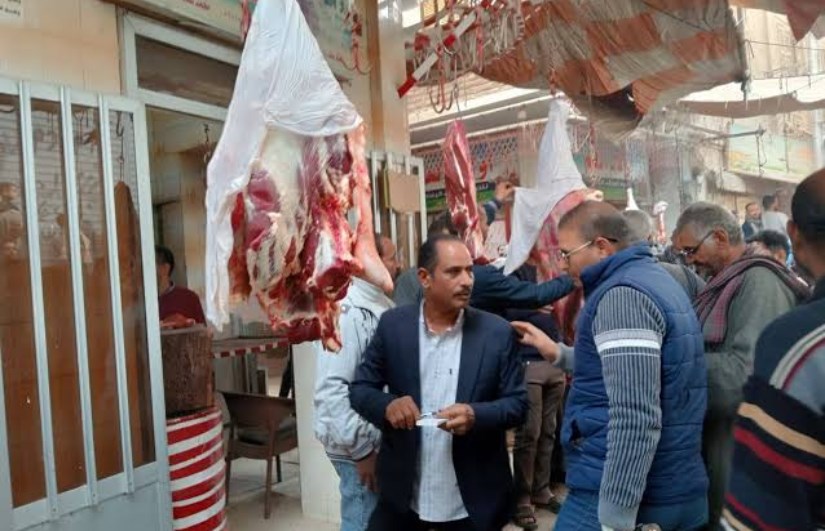 محافظ قنا: تحرير 61 محضرا خلال حملات رقابية مكثفة بـ 4 مراكز لضبط الأسواق