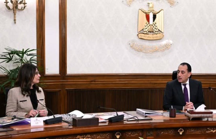 اجتماع رئيس الوزراء مع وزيرة الثقافة