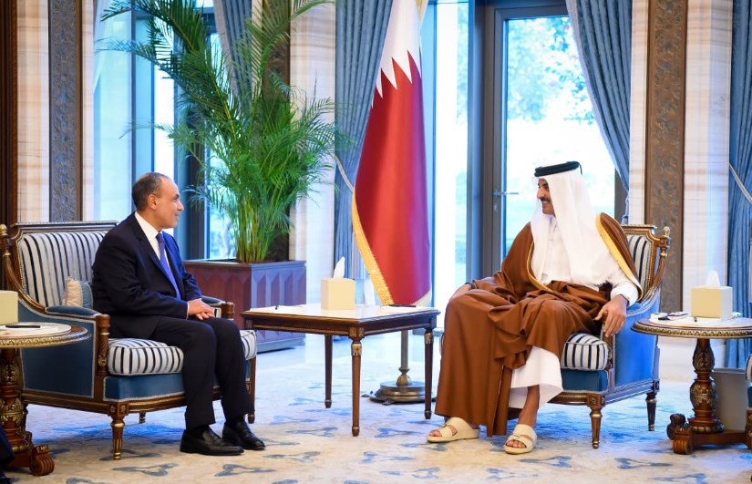 وزير الخارجية مع أمير قطر