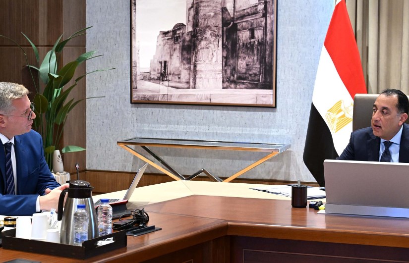 اجتماع رئيس الوزراء مع وزير البترول