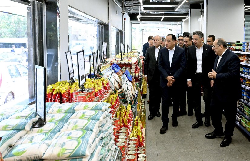 جولة رئيس الوزراء فى كارى أون