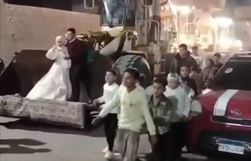 زفة المعدات الثقيلة بالفيوم