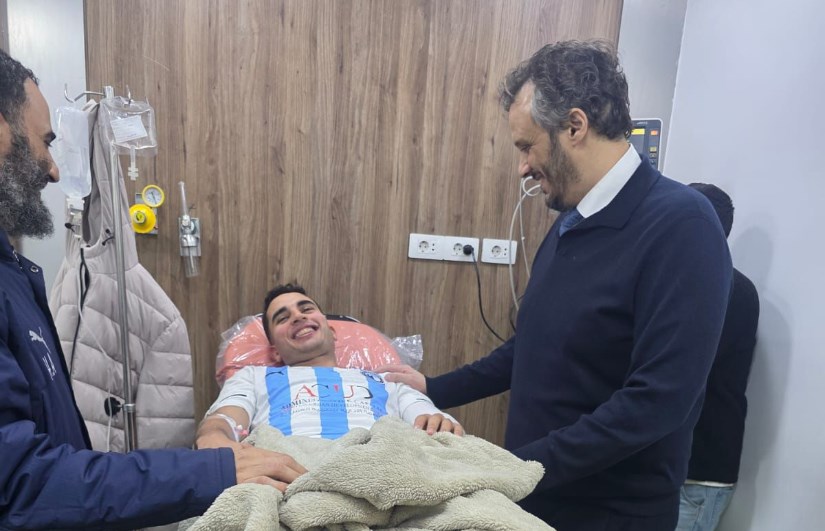 ممدوح عيد يطمئن على محمد حمدي 