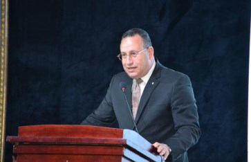 د. عبد العزيز قنصوة وزير التعليم العالي