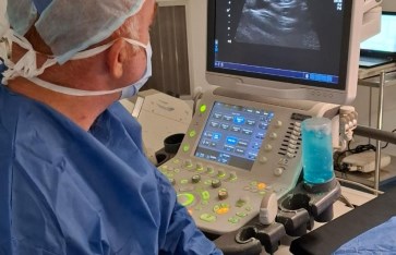 أثناء إجراء العملية