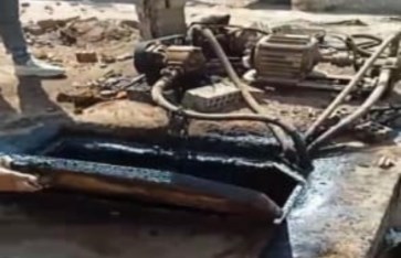 إصلاح حفرة في شارع مدينة نصر